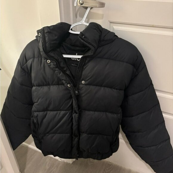 ALO Yoga Charcoal Puffer Jacket - Picture 2 of 5